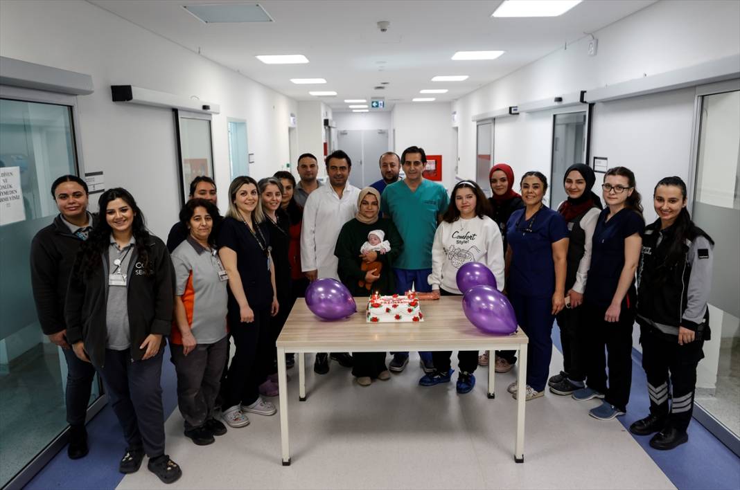 380 gram doğdu, defalarca kalbi durdu! Hira Su bebekten güzel haber 8